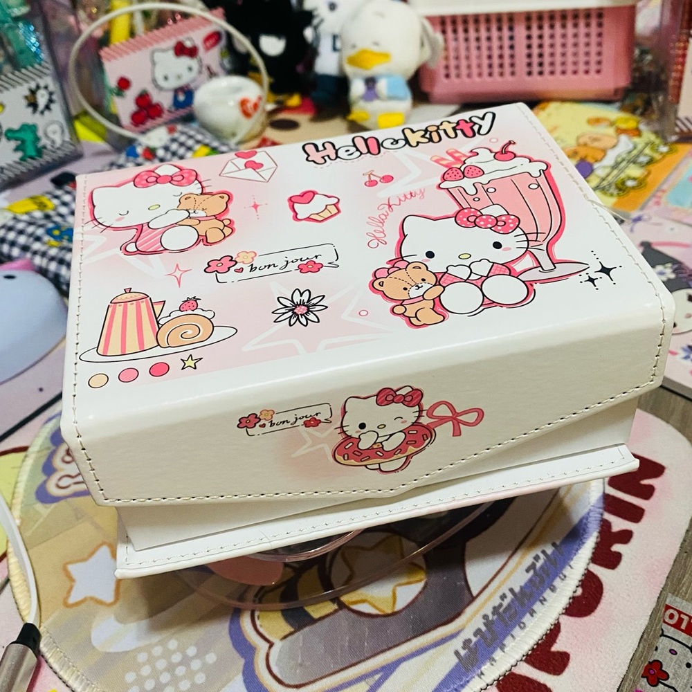 Hello Kitty storage box